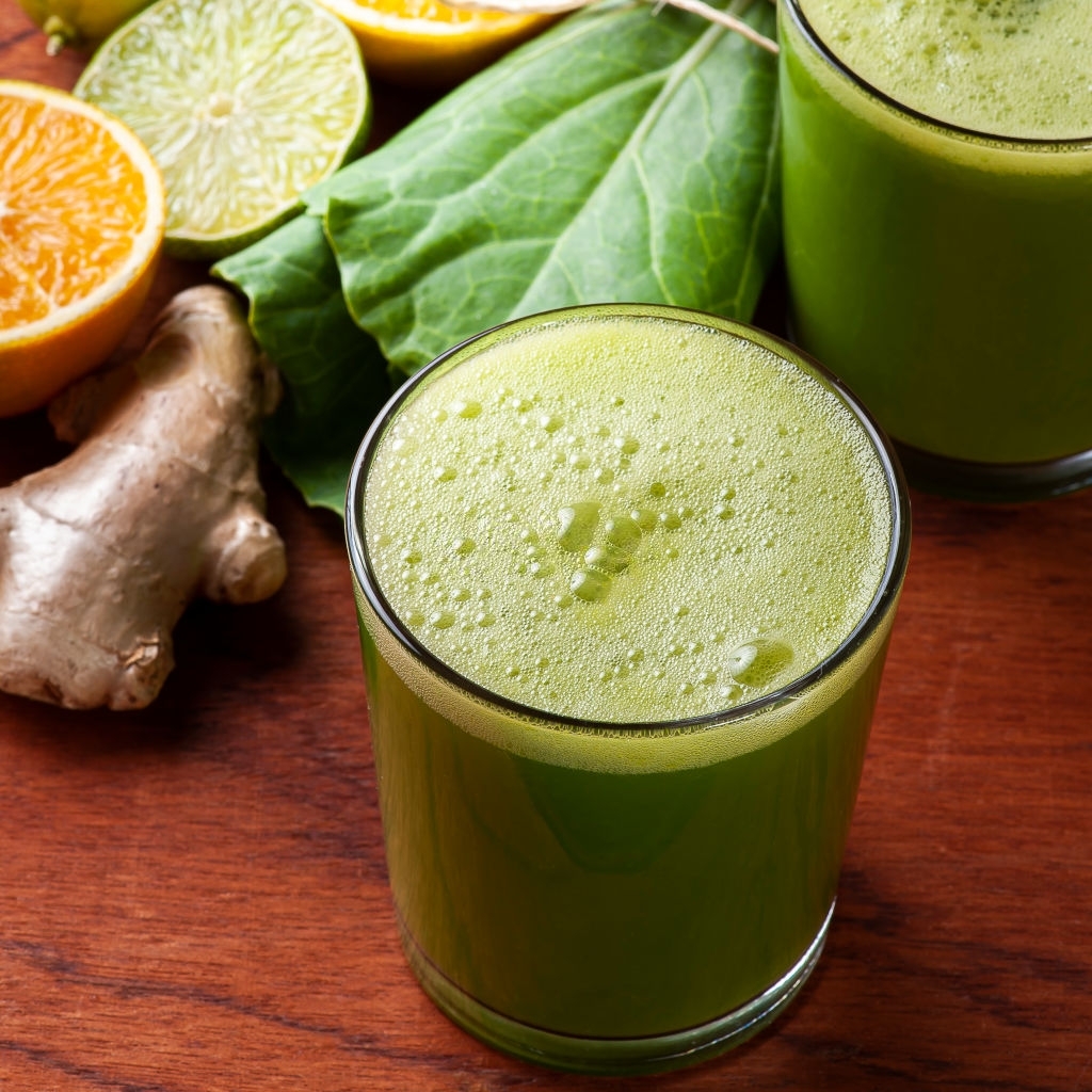 Lemon ginger green juice